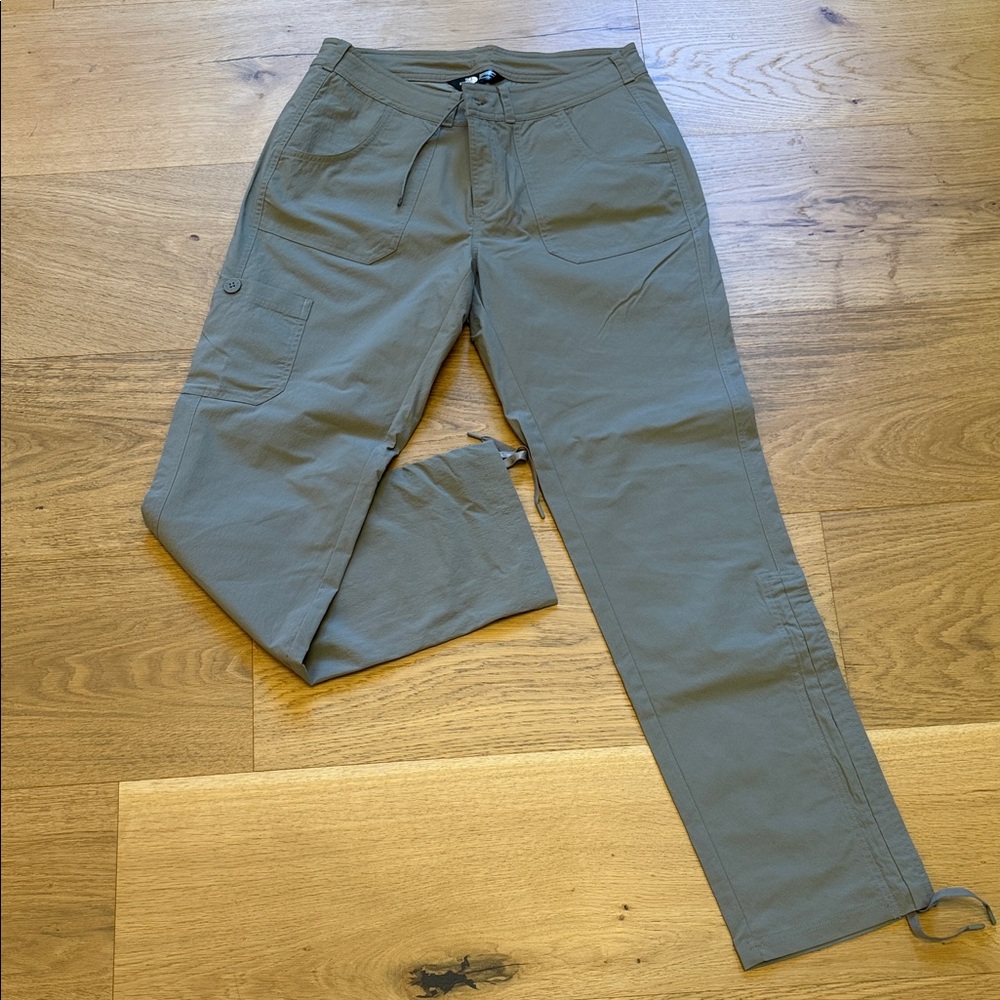 The North Face Women's Olive Cargo Pants
